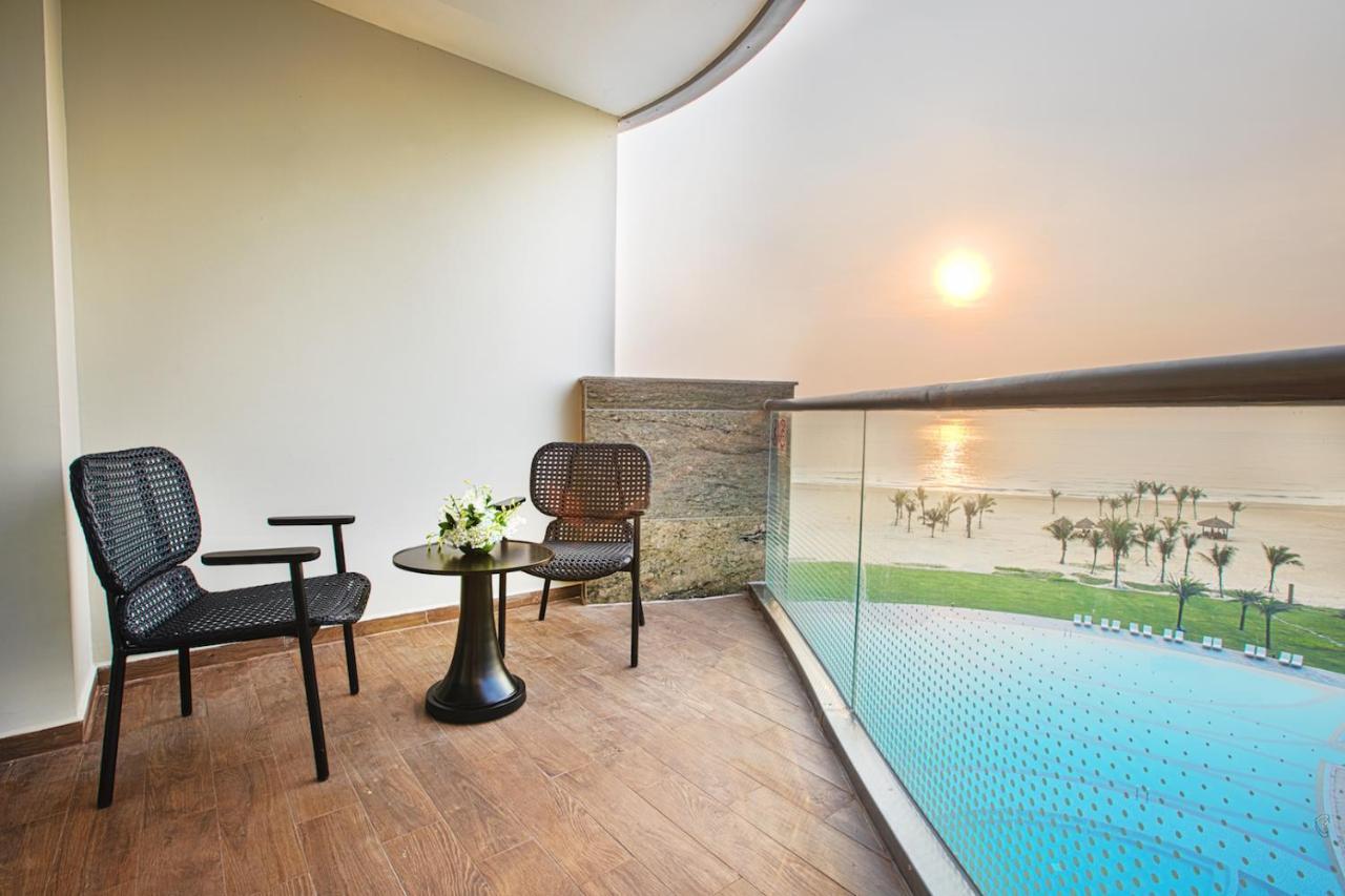 Курортный комплекс Vinpearl & Golf Nam 5*